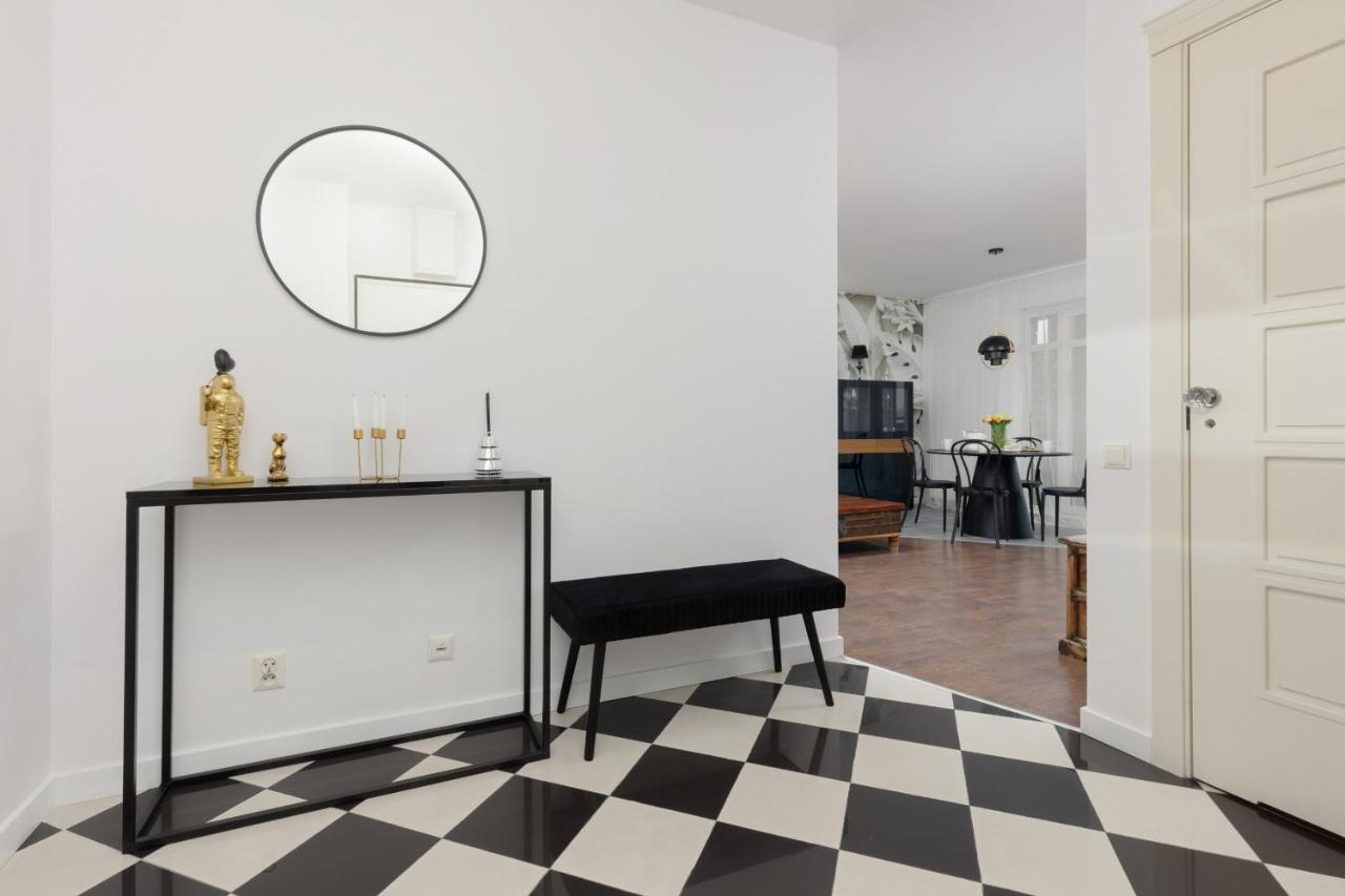 Blonia Wilanowskie Apartment Warsaw By Noclegi Renters Екстериор снимка