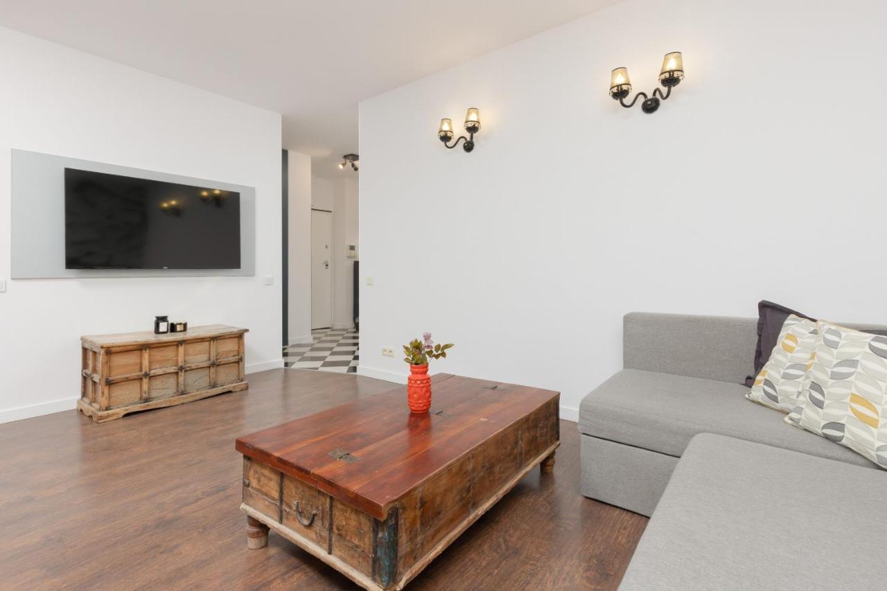 Blonia Wilanowskie Apartment Warsaw By Noclegi Renters Екстериор снимка